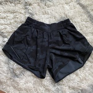 Lululemon hotty hot shorts